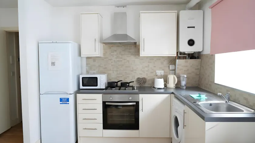 Lux Apartment in Gatwick - Image 1