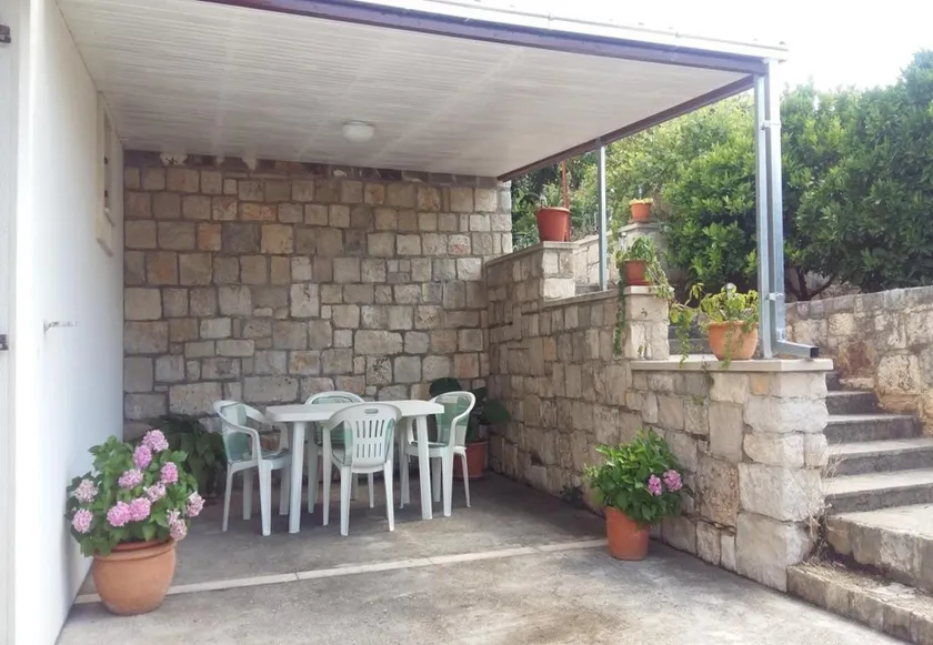 Apartment Šimi A1 Supetar, Island Brac - Image 1