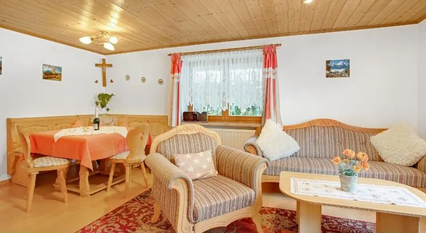 Ferienwohnung König im Obergeschoss - Image 1