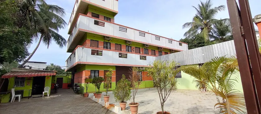 Nandhan Guest House - Image 1