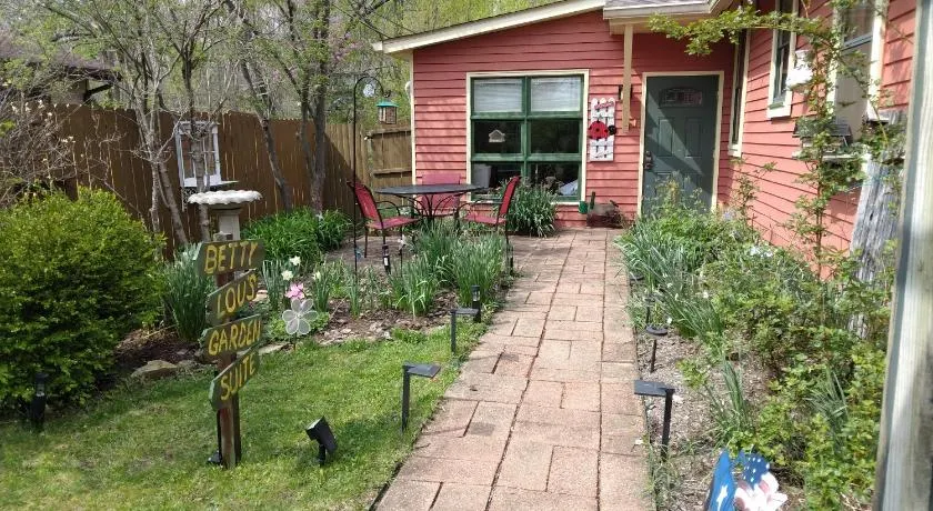 Betty Lous Garden - Image 1