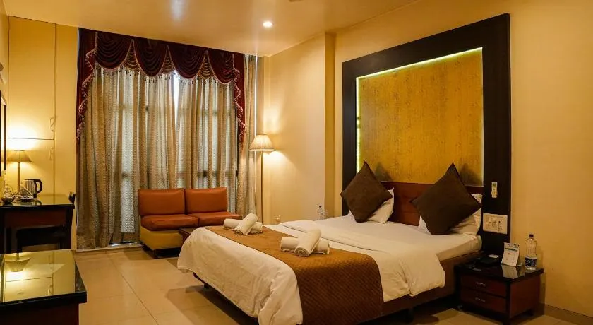 Hotel Viva Inn - Image 1