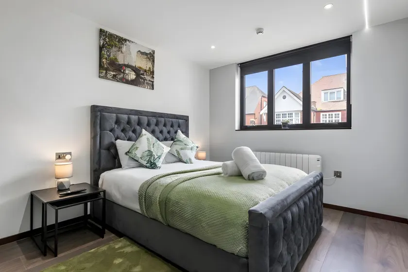 Luxury Flat in North West London - Image 1