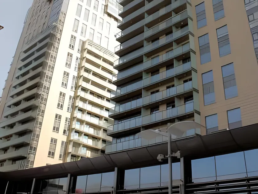 Platinum Residence - Image 1