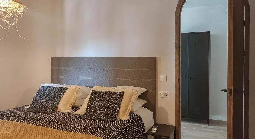 Malaga stylish beach apartments - Image 1