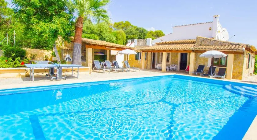 Perfecta villa para vacaciones con wifi y A/C - Image 1