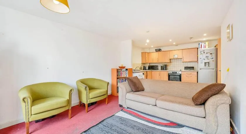 Cosy Apartment near Wembley Stadium - Image 1