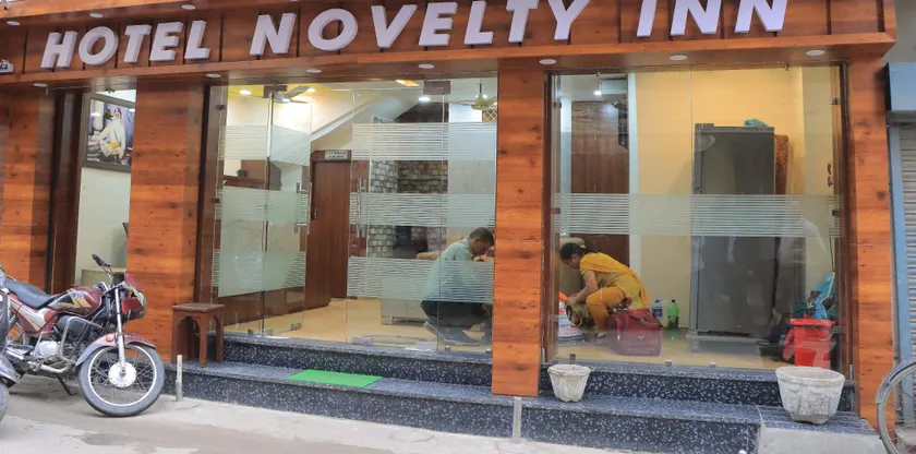 hotel novelty inn - Image 1