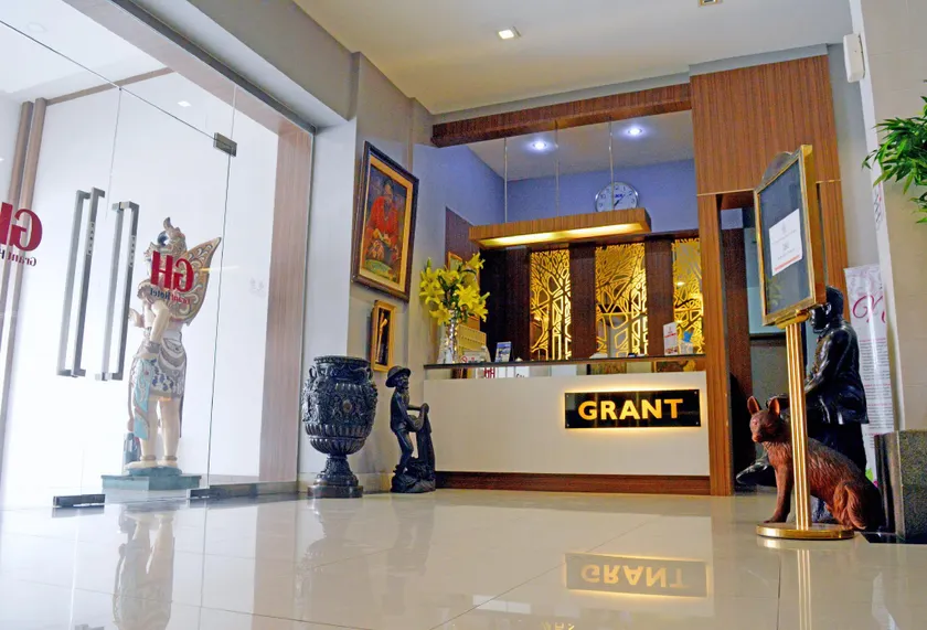 Grant Hotel Subang - Image 1
