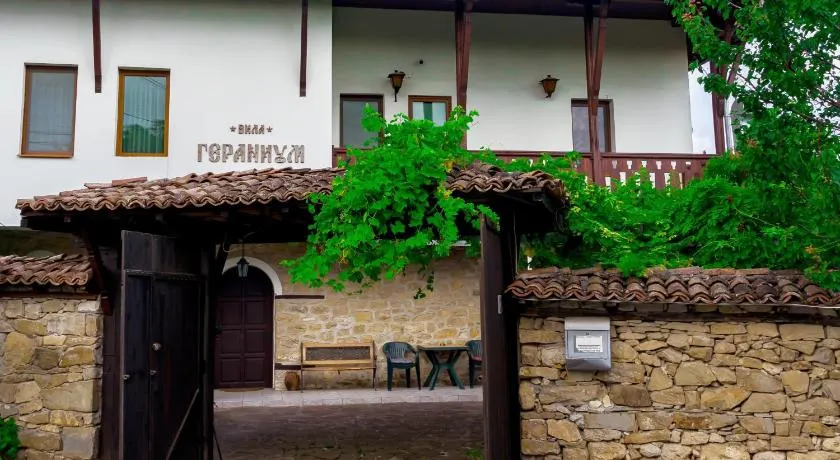 Guest House Geranium Arbanasi - Image 1