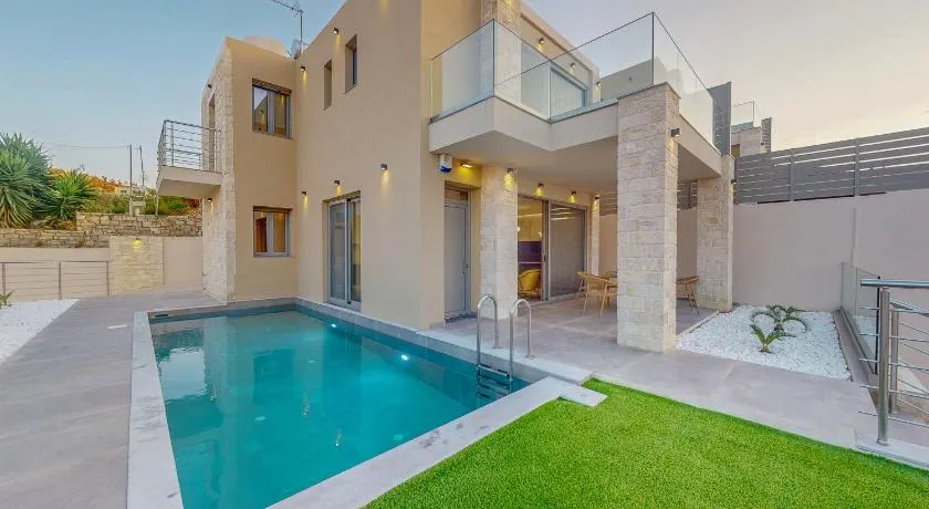 Eureka Villas - Image 1