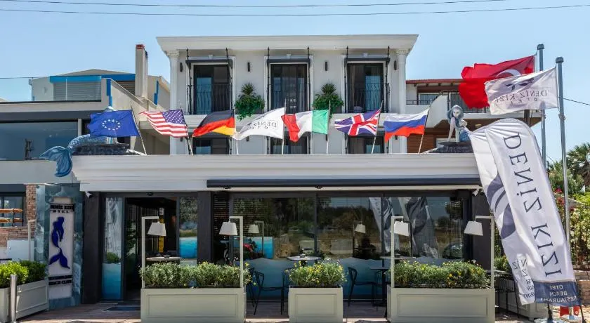 Deniz Kızı Urla Otel - Image 1