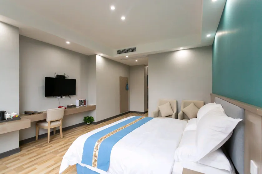 Coconut Island Hotel (Daying Dead Sea Branch) - Image 1