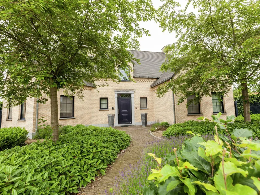 Beautiful villa with sauna and jacuzzi in the region Haspengouw - Image 1