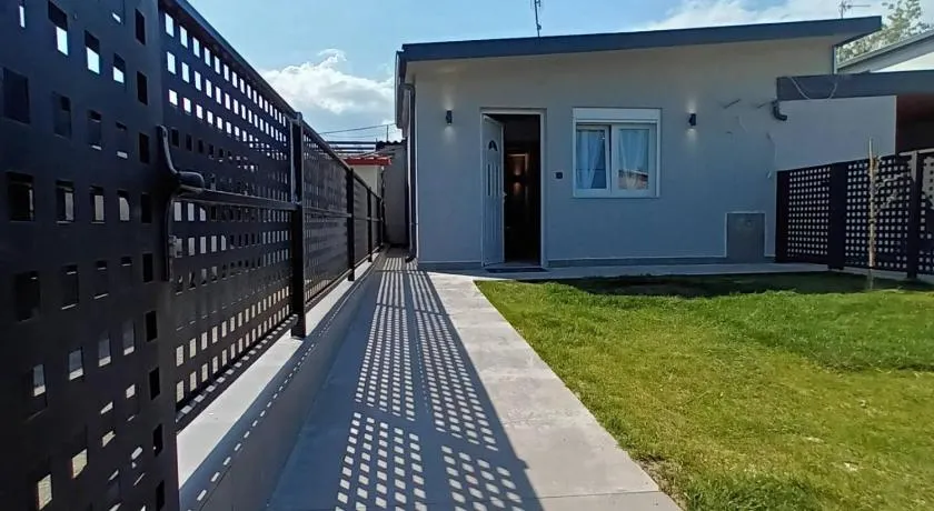 Nea Mesangala Apartment Family Aleksandrov - Image 1
