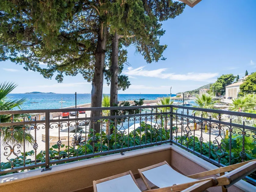 Apartments Villa Palma - Image 1