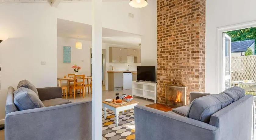 2 Bed in Saltash oc-88309 - Image 1
