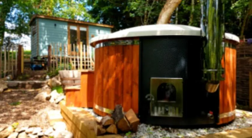Dowr-Gwel Shepherds Hut - Image 1
