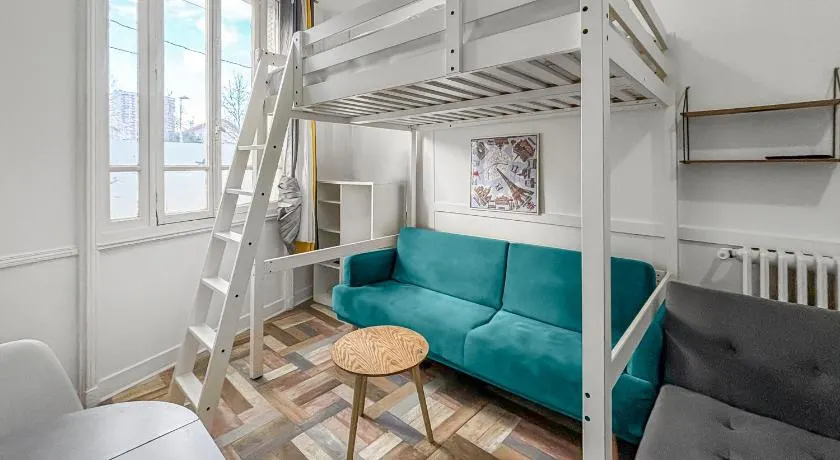 Studio rénové, cuisine équipée - Image 1