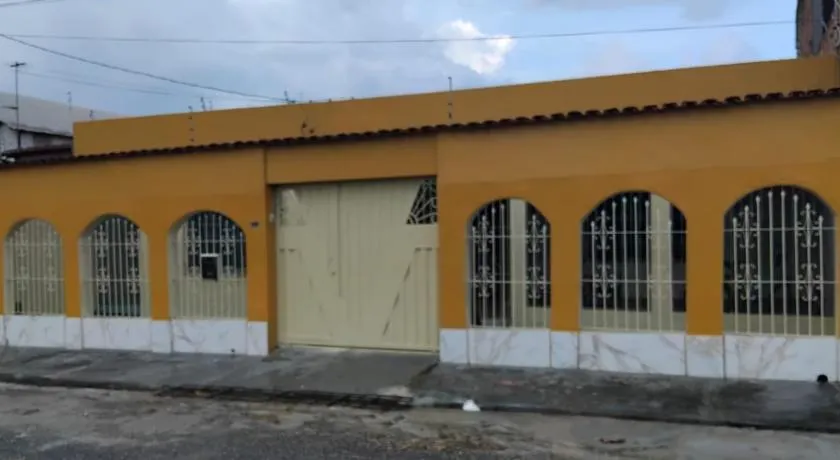 CASA TEMPORADA PARA ATÉ 15 PESSOAS Ideal para EMPRESAS - Image 1