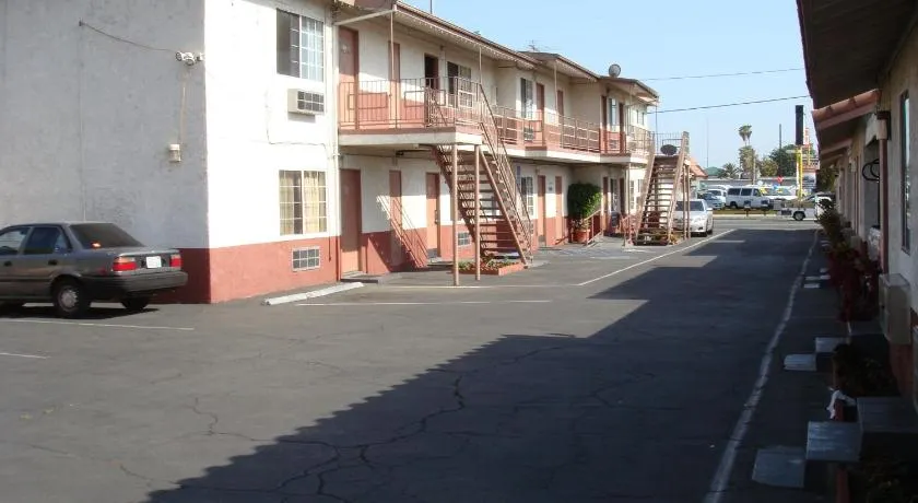 American Inn - Image 1