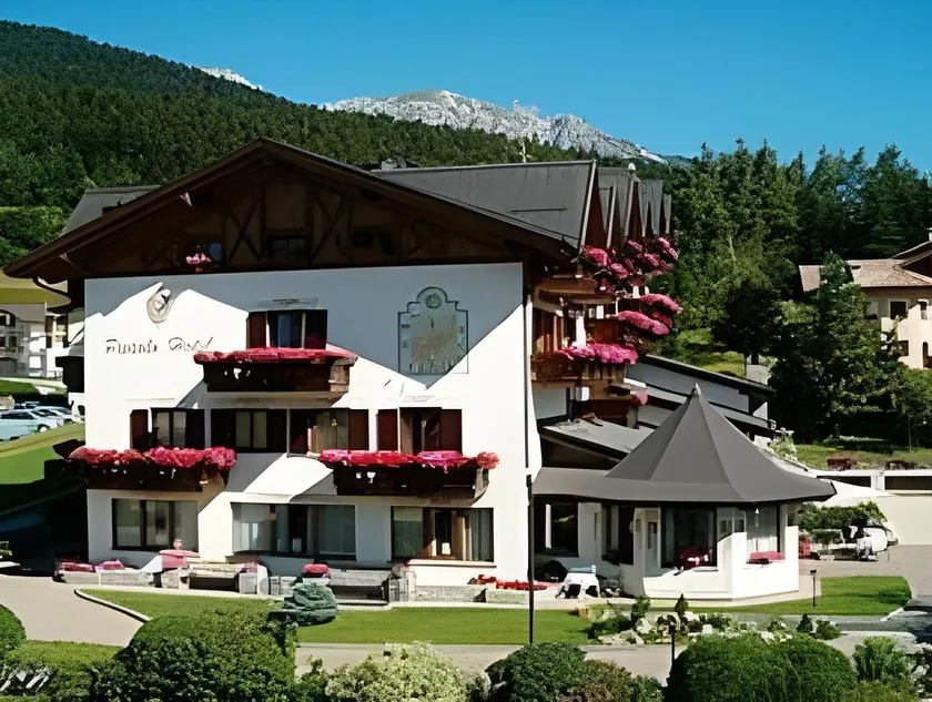 Il Piccolo Dolomiti Resort - Image 1