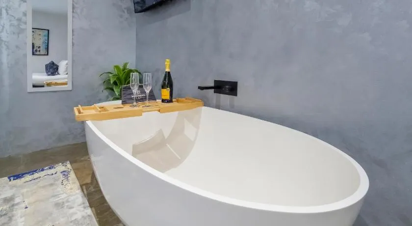 Das Luxus-Haus „The Stables“! – bietet Platz für 18 Gäste in 7 Schlafzimmern - Image 1