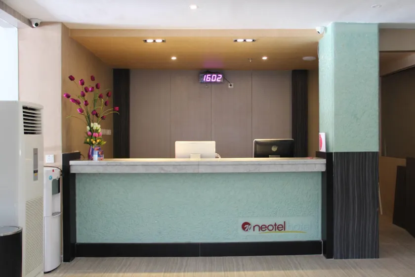 Neotel Hotel City Centre - Image 1