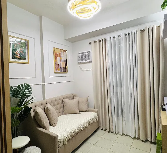 Comfy homey vibe  1BR unit at The Rochester  Condo - Image 1