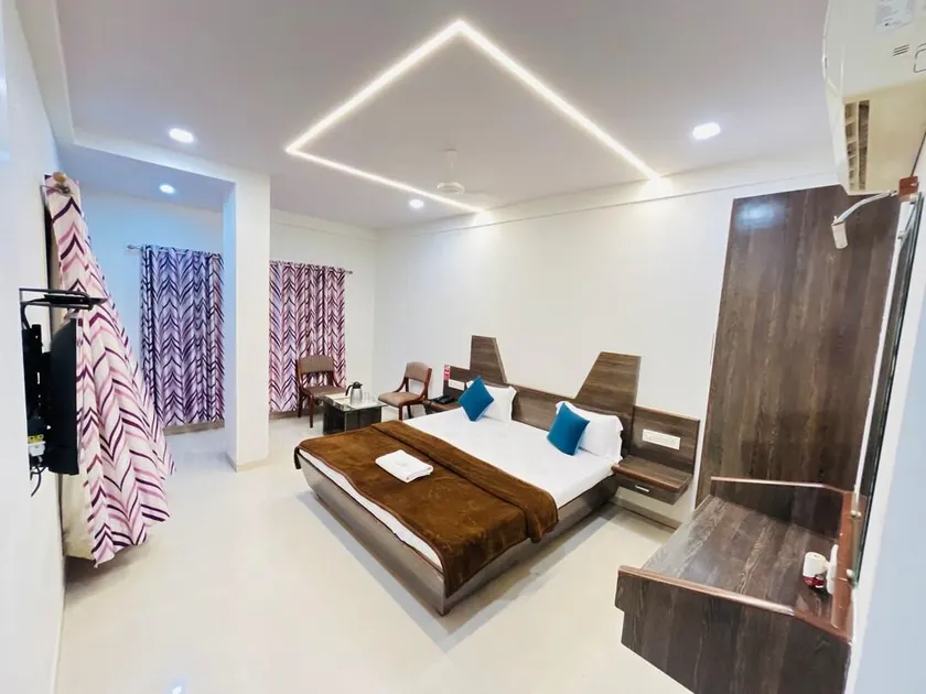Hotel Horizon - Image 1