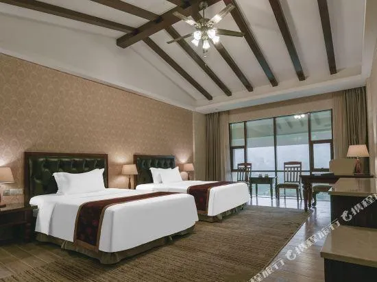 Cloud Nine Hot Spring - Image 1