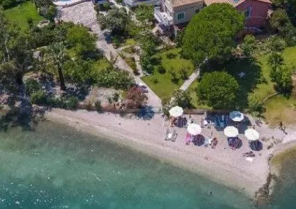 Palmyra Beachfront Studios - Image 1