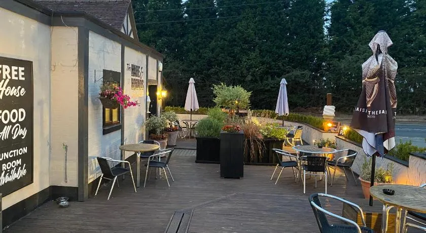 Shenstone Lodge - Image 1
