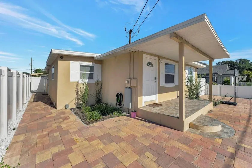 St Conrad Bungalow House - Image 1