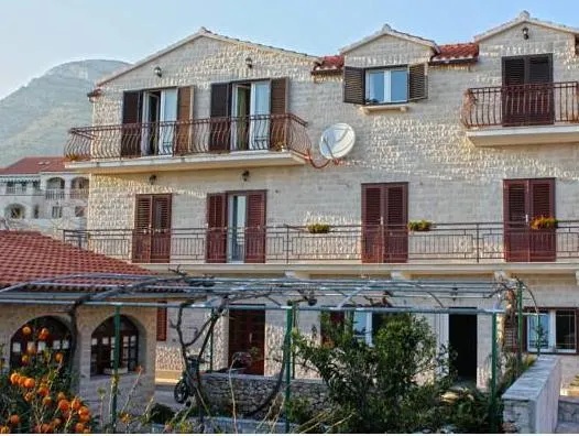 Apartments Paloc - Image 1