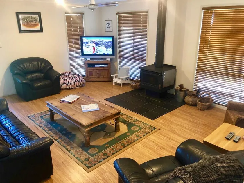 1 Tecoma Ave - Image 1
