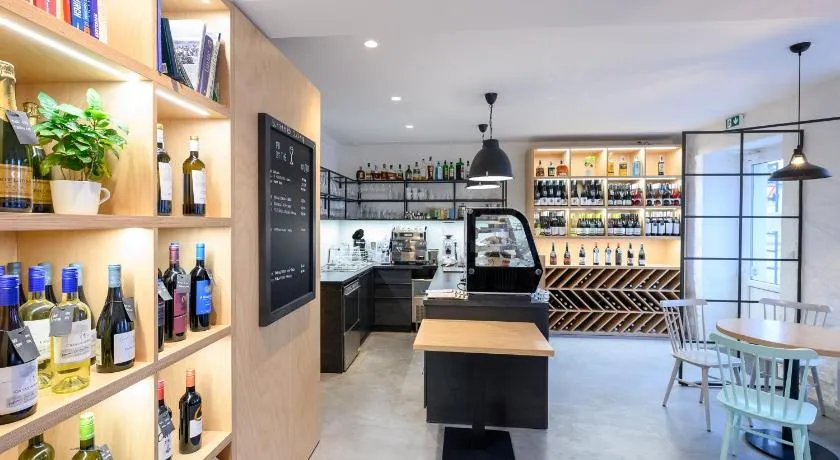 Světoběžník Bed & Wine - Image 1