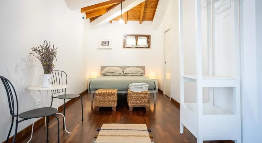G&B suite - Image 1