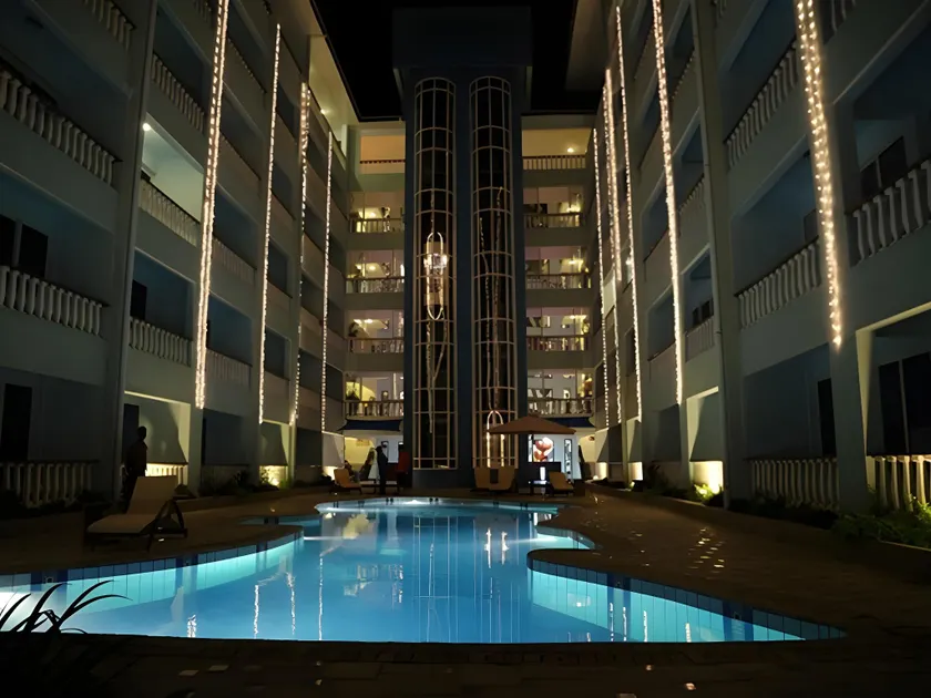 Cowrie Shell Beach Apartments Official - Image 1