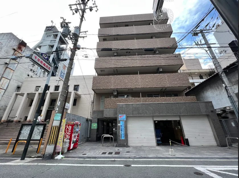 Dio Higashi Shinsaibashi - Image 1