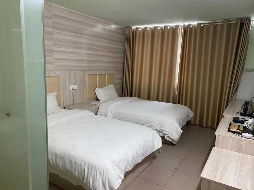 Niting Business Hotel - Image 1