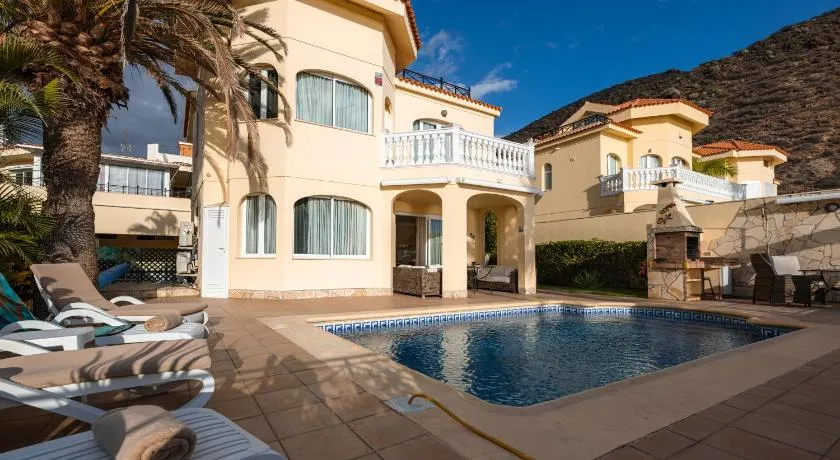 Villa Faya On The First Ocean Line With New Heated Pool - Image 1