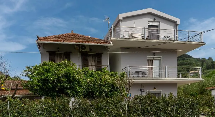 Potami Apartments - Image 1