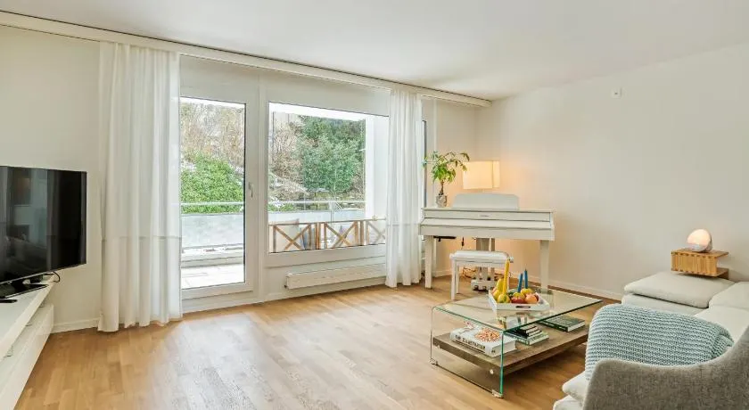 Stilvoll Leben mit Piano & Balkon 7 min zu Bhf - Image 1