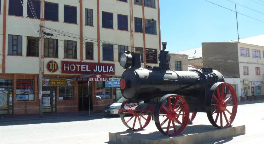 Julia Plaza Hotel - Image 1