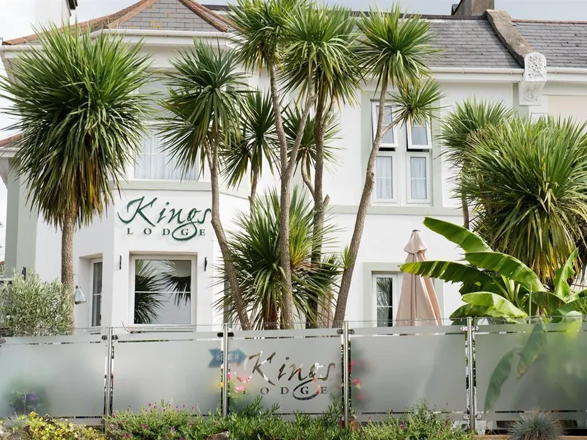 Kings Lodge - Image 1