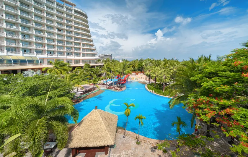 Grand Soluxe Hotel & Resort, Sanya - Image 1