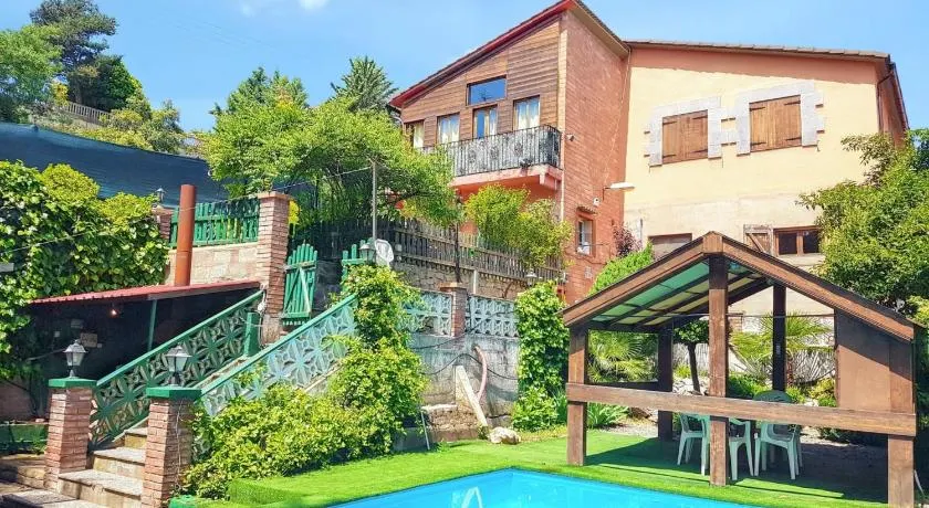 Spacious villa with private pool in La Puebla de Castro - Image 1