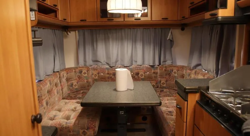 Full Service Caravan 3 - Image 1