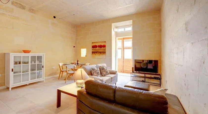 Stylish 2BR Apt in Valletta by Buena Vista - Image 1